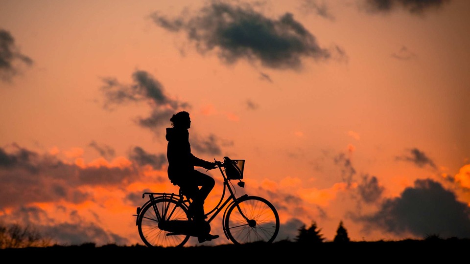 Steven Deschuyteneer Wat leren we door COVID-19 deel 3 fossiele brandstoffen fiets