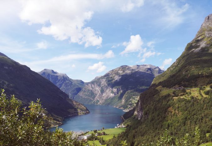 Steven Deschuyteneer Motorhome Mobile Home ervaring Denemarken Zweden Noorwegen Geiranger