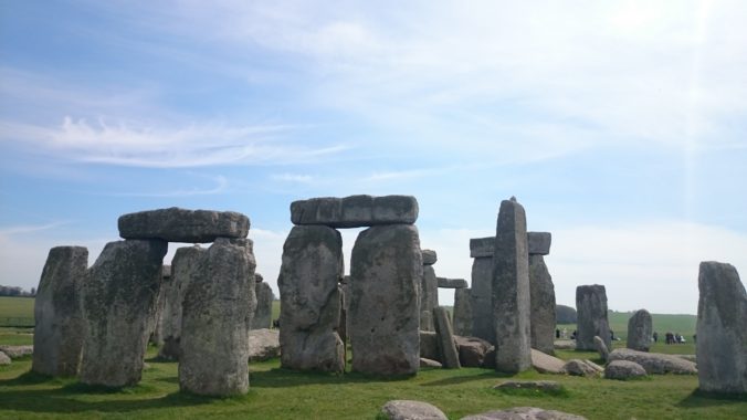 Steven Deschuyteneer Waarom verlangen we naar reizen en wat doen ze met ons Stonehenge